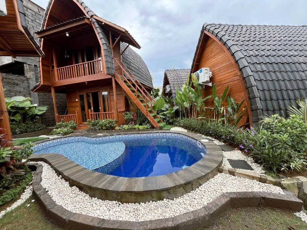 Senaru Lodge